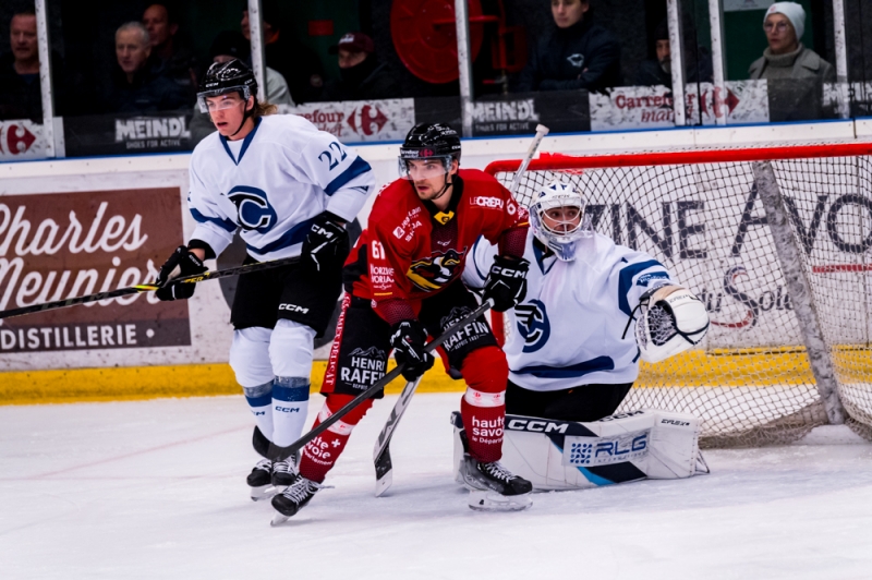 Photo hockey Division 1 - Division 1 : 5me journe : Morzine-Avoriaz vs Nantes - Soire complique