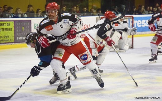 Photo hockey Division 1 - Division 1 : 9me journe : Nantes vs Anglet - 9me Victoire  larrache pour lHormadi