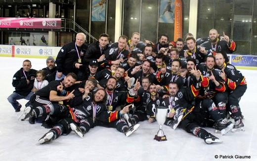 Photo hockey Division 1 - Division 1 : finale, match 5 : Nice vs Anglet - Les Aigles de Nice champions !