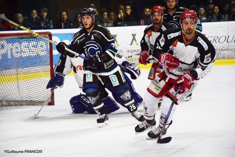 Photo hockey Division 1 - Division 1 : playoff, demi finale, match 3 : Nantes vs Anglet - Les Nantais tombent en demi 