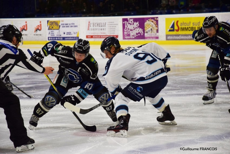 Photo hockey Division 1 - Division 1 : playoff, quart de finale, match 1 : Nantes vs Tours  - Match 1 - Des Remparts Infranchissables 