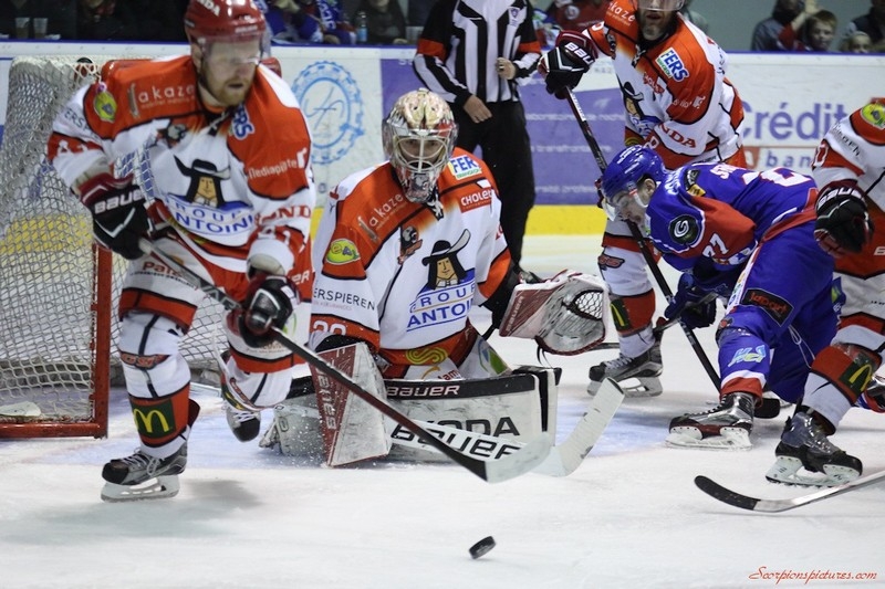 Photo hockey Division 1 - Division 1 : Playoff, quart de finale, match 2 : Mulhouse vs Cholet  - D1 : Mulhouse sort les crocs !