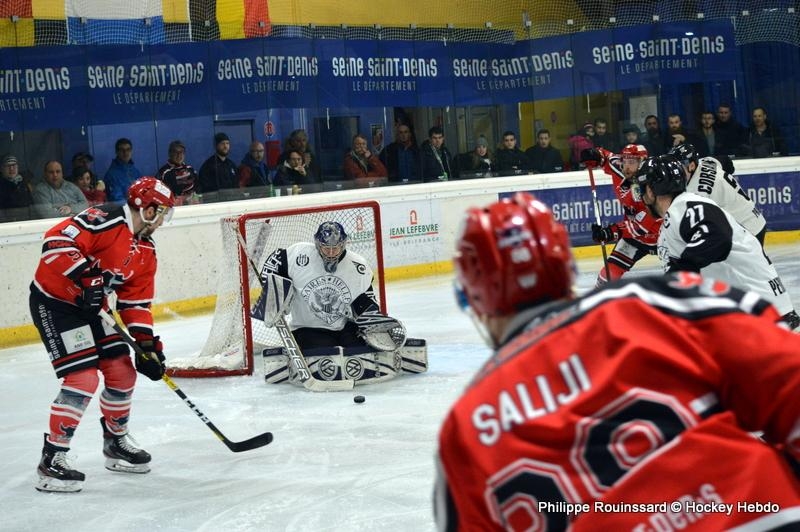 Photo hockey Division 1 - Division 1 - Quart de Finale match 1 : Neuilly/Marne vs Nantes  - Les Corsaires premiers sur le pont