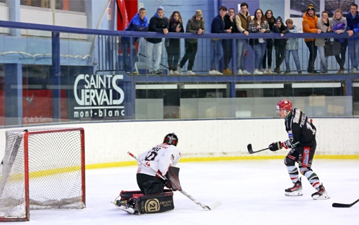 Photo hockey Division 1 - Division 2 - Poule de maintien - J4 : Mont-Blanc vs Morzine-Avoriaz - Un derby acharn!
