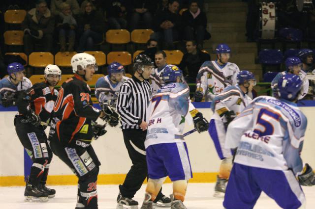 Photo hockey Division 2 - D2 : 16me journe - A : La Roche-sur-Yon vs Clermont-Ferrand - Les Aigles reviennent  l