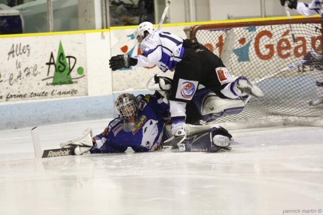 Photo hockey Division 2 - D2 : 16me journe poule A : Clermont-Ferrand vs Nantes - Nantes raccroche, Clermont s