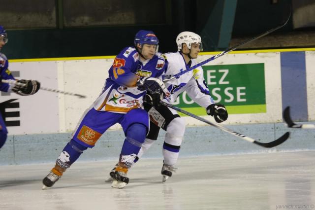 Photo hockey Division 2 - D2 : 16me journe poule A : Clermont-Ferrand vs Nantes - Nantes raccroche, Clermont s