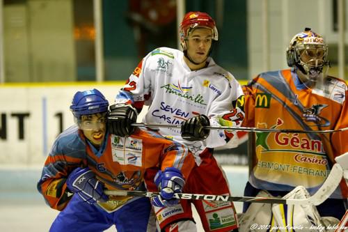 Photo hockey Division 2 - D2 : 1re journe - B : Clermont-Ferrand vs Amnville - Improbable victoire clermontoise, mais acquise au finish