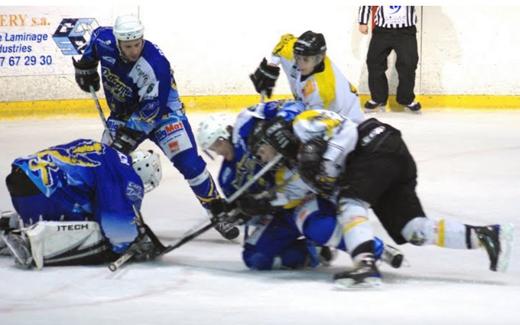 Photo hockey Division 2 - D2 : 3me journe poule A : Dunkerque vs Rouen II - Lardeur au combat