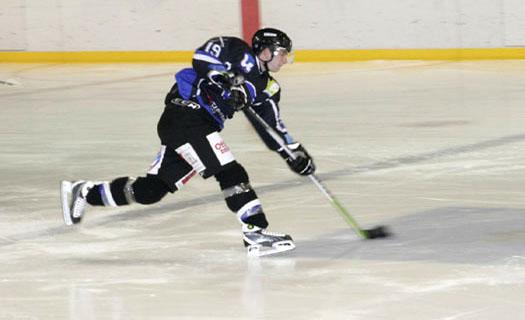 Photo hockey Division 2 - D2 : 5me journe poule A : Nantes vs Courchevel-Mribel-Pralognan - Une pluie de buts