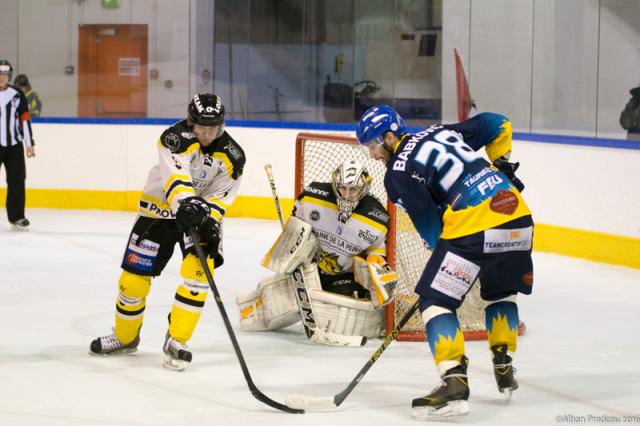 Photo hockey Division 2 - D2 : Play Off - 1/8me de finale - Retour : Limoges vs Roanne - Limoges s