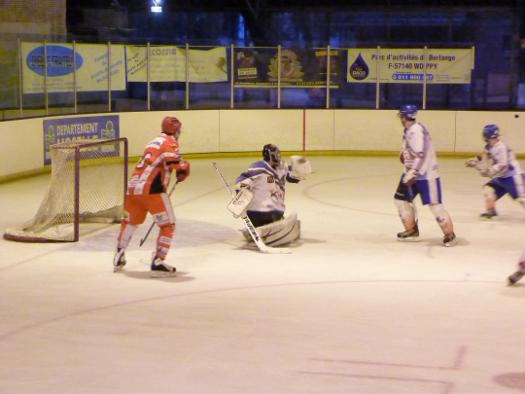 Photo hockey Division 2 - D2 : play-off, 1/8me de finale, match retour : Amnville vs Clermont-Ferrand - Les Galaxians en route pour le tour suivant