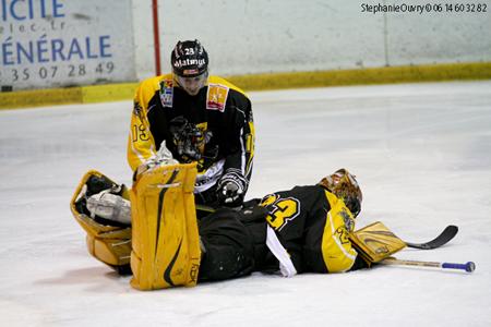 Photo hockey Division 2 - D2 : Play off 1/4 de finale : Rouen II vs Lyon - De la fiert dtre un Dragon