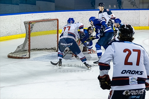 Photo hockey Division 2 - Division 1 : 13me journe : Paris (FV) vs Wasquehal Lille - Les Lions mangent les Volants.