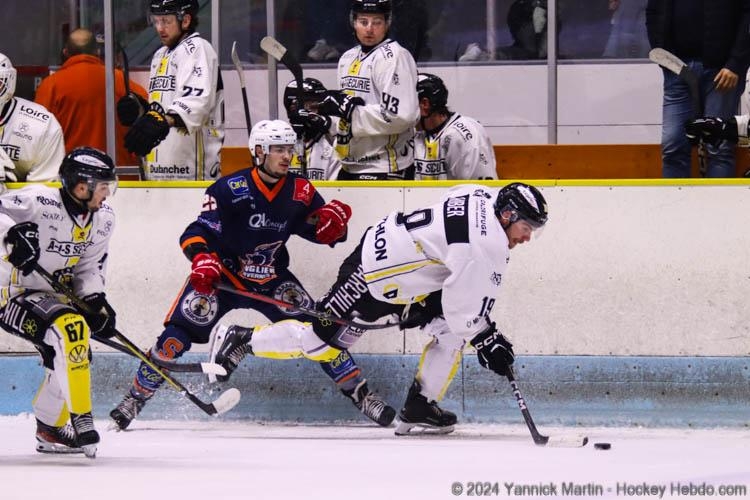 Photo hockey Division 2 - Division 2 : 10me journe : Clermont-Ferrand vs Roanne - Clermont : Des regrets !!!