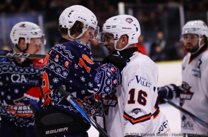 Photo hockey Division 2 - Division 2 : 12me journe : Clermont-Ferrand vs Montpellier  - Clermont et le beau cadeau de Nol