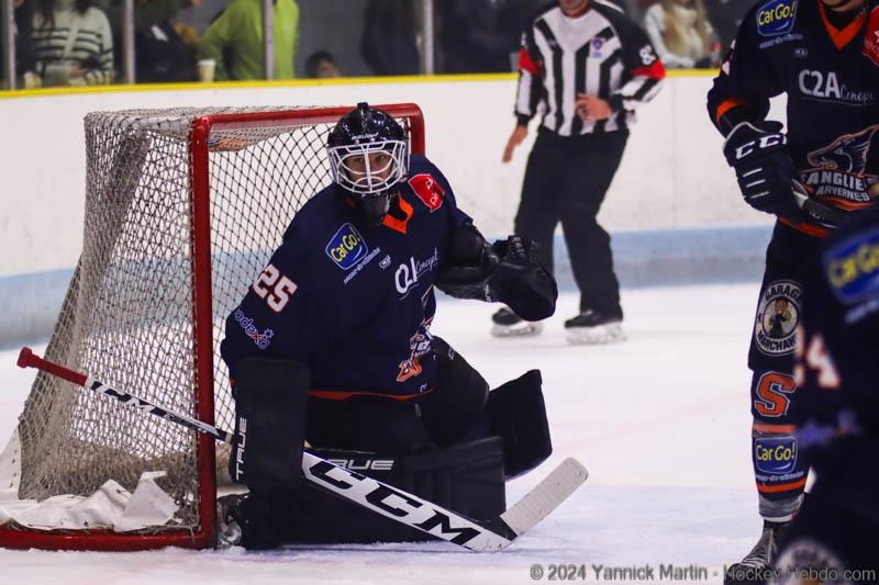 Photo hockey Division 2 - Division 2 : 13me journe : Clermont-Ferrand vs Valence - Clermont : Dure dure... fut la victoire