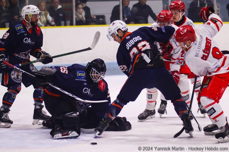 Photo hockey Division 2 - Division 2 : 13me journe : Clermont-Ferrand vs Valence - Clermont : Dure dure... fut la victoire