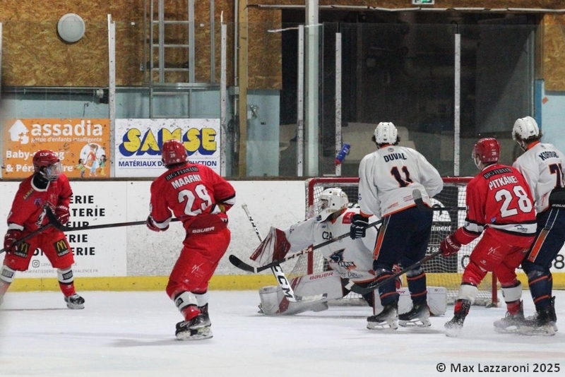 Photo hockey Division 2 - Division 2 : 13me journe : Valence vs Clermont-Ferrand - Une belle et prcieuse victoire !