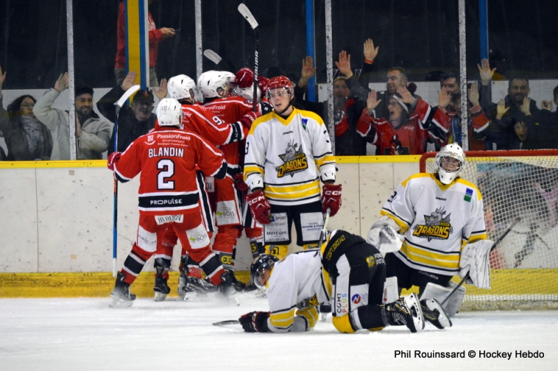 Photo hockey Division 2 - Division 2 : 5me journe : Dijon  vs Rouen II - Et  la fin c