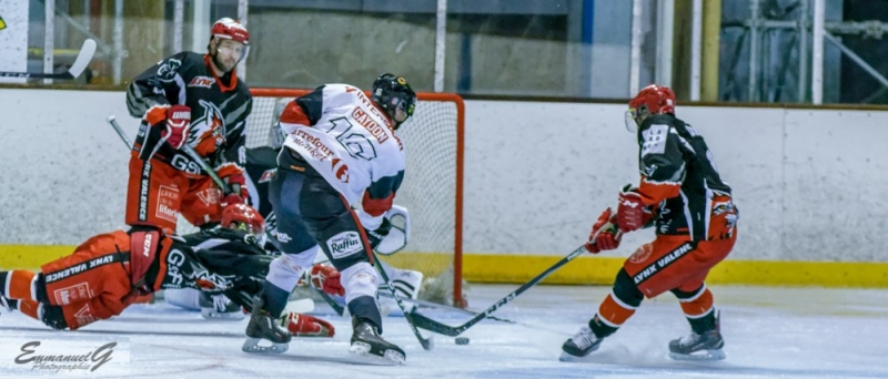 Photo hockey Division 2 - Division 2 : 6me journe : Valence vs Morzine-Avoriaz - Les Pingouins s