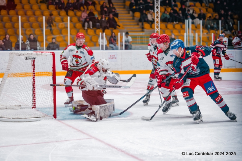 Photo hockey Division 2 - Division 2 : 9me journe : Luxembourg vs Courbevoie  - Courbevoie s