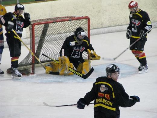 Photo hockey Division 3 - D3 : 2me journe : Besanon vs Dijon II - Les Ducs abattus au pied du Rempart