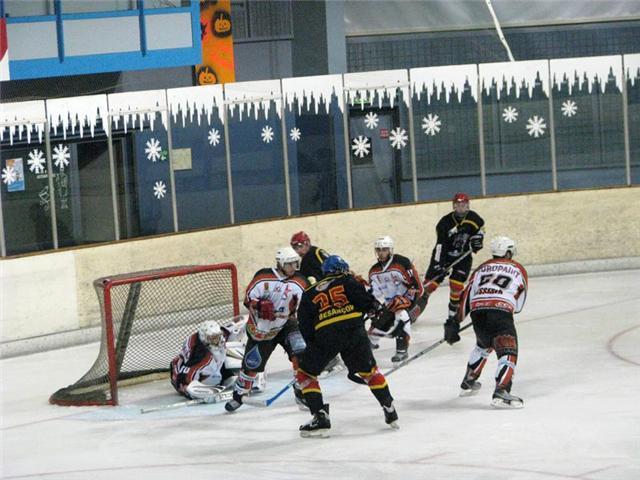 Photo hockey Division 3 - D3 : 5me journe : Besanon vs Colmar - D3 : Si prs et en mme temps si loin