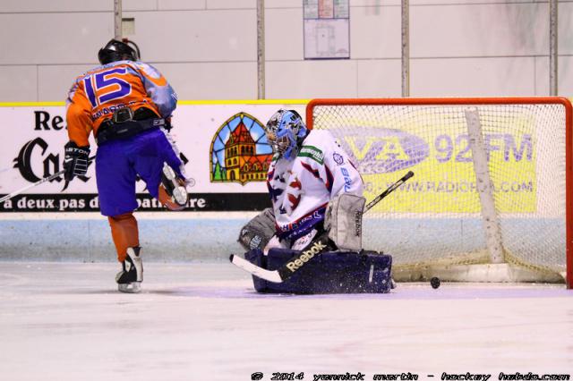 Photo hockey Division 3 - D3 : journe du 29/11/2014 : Clermont-Ferrand II vs Val Vanoise II - Sangliers et Bouquetins ne parviennent pas  se dpartager