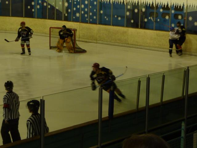 Photo hockey Division 3 - D3 - Play Off : Besanon vs Villard-de-Lans II - D3 : Les Remparts trop hauts pour les Ours