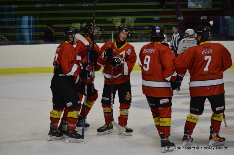 Photo hockey Division 3 - Division 3 : 2me journe : Besanon vs Dijon II - Derby survol par les Aigles