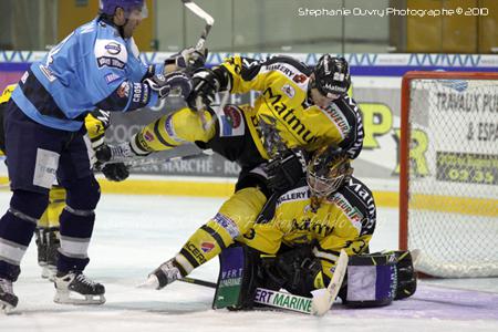 Photo hockey Europe : Continental Cup - CHL - Europe : Continental Cup - CHL : Rouen (Les Dragons) - Conti Cup : Ticket  gagnant pour la finale