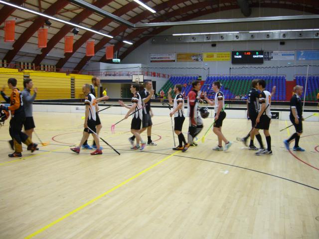 Photo hockey Floorball  - Floorball  - Tournoi Amsterdamned Floorball: Le Nord en odeur de Saintet.