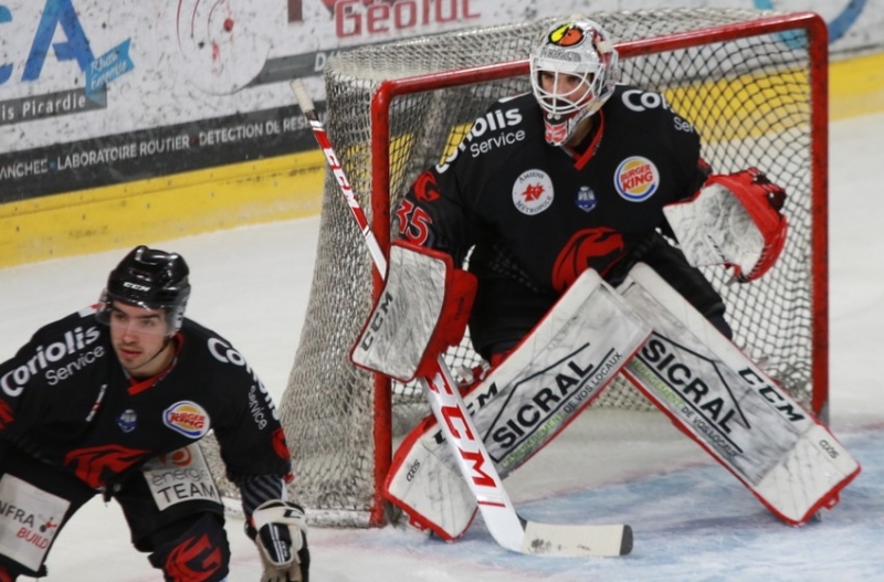 Photo hockey Hockey en France -  : Amiens  vs Rouen - Amiens et Rouen en sance de travail