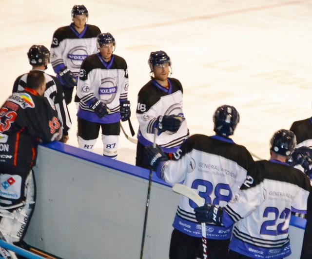 Photo hockey Hockey en France -  : La Roche-sur-Yon vs Nantes - Amical : Rentre des classes difficile pour les Yonnais