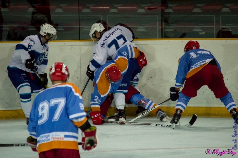 Photo hockey Hockey en France -  : Marseille vs Annecy - Les Spartiates dominent les Chevaliers