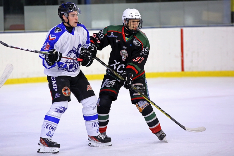 Photo hockey Hockey en France -  : Mont-Blanc vs Courchevel-Mribel-Pralognan - Prparation D1: Premier gain pour Mont-Blanc