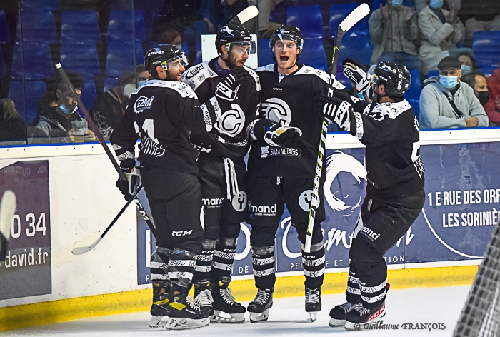 Photo hockey Hockey en France -  : Nantes vs Cholet  - Amical D1: Nantes vs Cholet