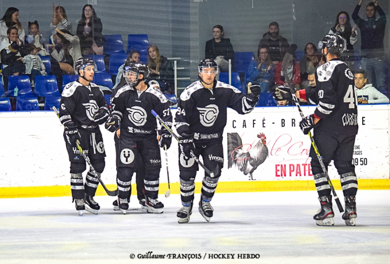 Photo hockey Hockey en France -  : Nantes vs Cholet  - Les Corsaires de Nantes prennent leur revanche sur le voisin Choletais