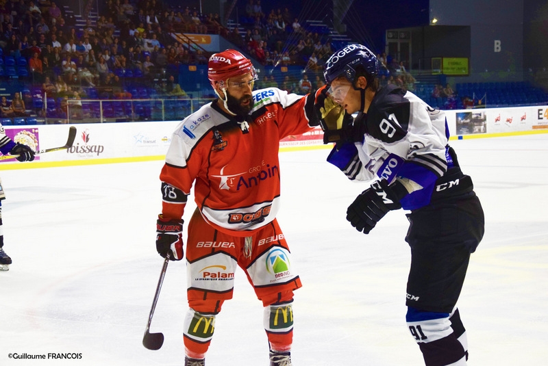 Photo hockey Hockey en France -  : Nantes vs Cholet  - Nantes en rodage