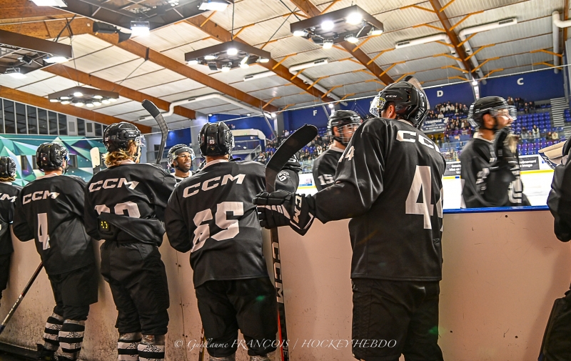 Photo hockey Hockey en France -  : Nantes vs Tours  - Nantes domine les remparts