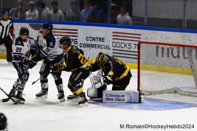 Photo hockey Hockey en France -  : Rouen vs Angers  - Premire russie pour les dragons.