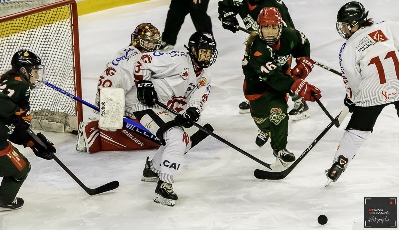 Photo hockey Hockey fminin -  : Cergy-Pontoise / Fminin vs Amiens / Fminin - Fminin lite : Cergy arrache la victoire aux tirs au but face  Amiens