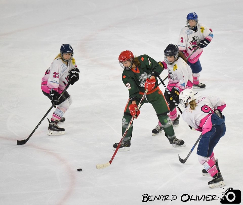 Photo hockey Hockey fminin - Hockey fminin - Fminines : Les Jokers font tomber le leader!