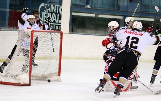 Photo hockey Hockey Mineur - Hockey Mineur - 1/2 finale U15 Elite : HC 74 confirme !