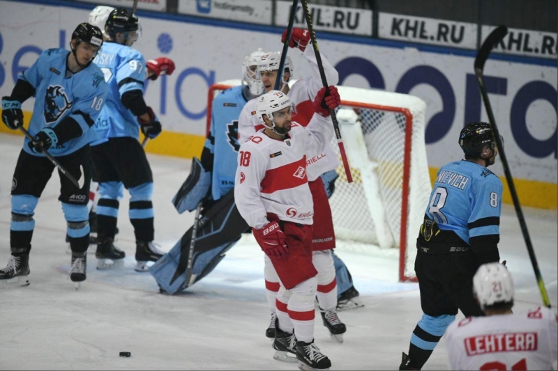Photo hockey KHL - Kontinental Hockey League - KHL - Kontinental Hockey League - KHL : La descente se poursuit