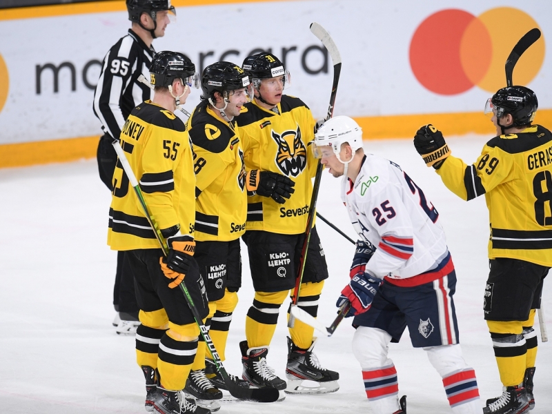 Photo hockey KHL - Kontinental Hockey League - KHL - Kontinental Hockey League - KHL : La sidrurgie c
