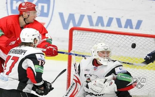 Photo hockey KHL - Kontinental Hockey League - KHL - Kontinental Hockey League - KHL : Le Traktor de mieux en mieux