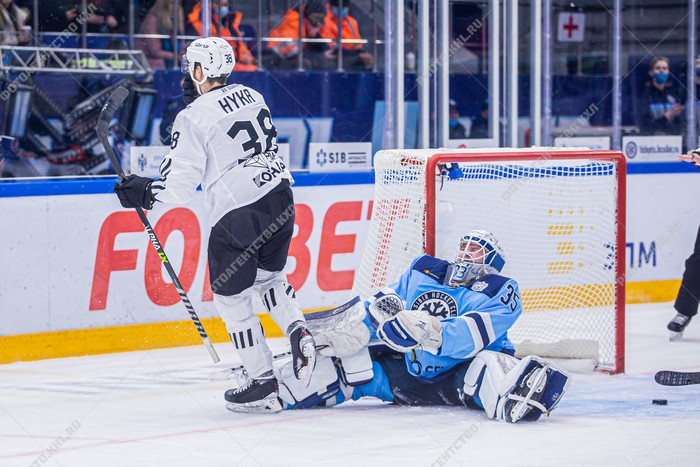 Photo hockey KHL - Kontinental Hockey League - KHL - Kontinental Hockey League - KHL : Le Traktor franchit la neige