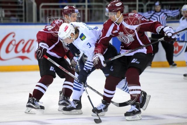 Photo hockey KHL - Kontinental Hockey League - KHL - Kontinental Hockey League - KHL : Riga ne baisse pas les bras